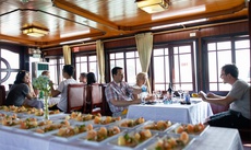 Swan Cruise Ha Long