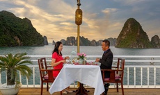 A restaurant or other place to eat at Heritage Line - Violet Cruise