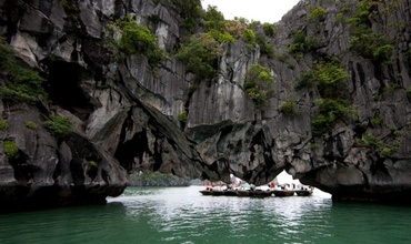 Discover the mysterious wild beauty of Luon cave