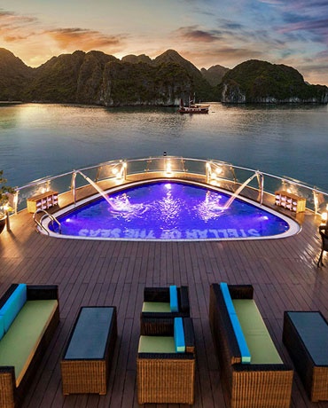 Cruise ships with pools