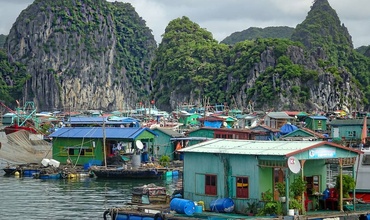 Cua Van fishing village - a destination not to be missed when traveling to Ha Long