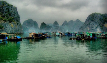 Vung Vieng fishing village - a peaceful place in the heart of the bay